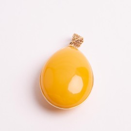 Natural Baltic Amber Pendant Butterscotch Amber with 18k Gold