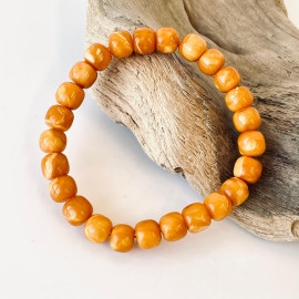 سوار مطرز بالعنبر: طراز كلاسيكي مع عنبر البلطيق الأصلي وعنبر ألماني برتقالي عتيق