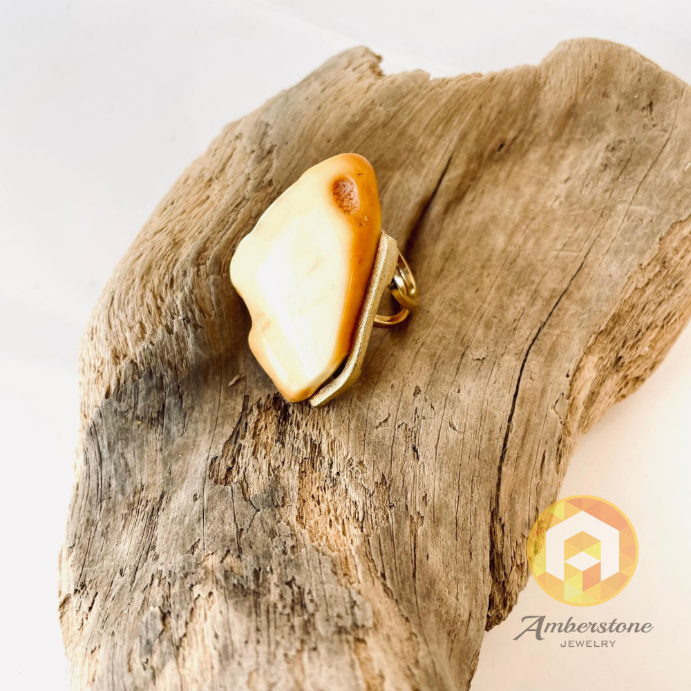 Butterscotch Baltic Amber Ring with Gold-plated 925 Silver Heart Motive Pattern, Natural Egg Yolk Amber, Engagement Gold Ring