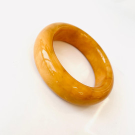 سوار مصنوع يدويًا من العنبر البلطيقي الطبيعي