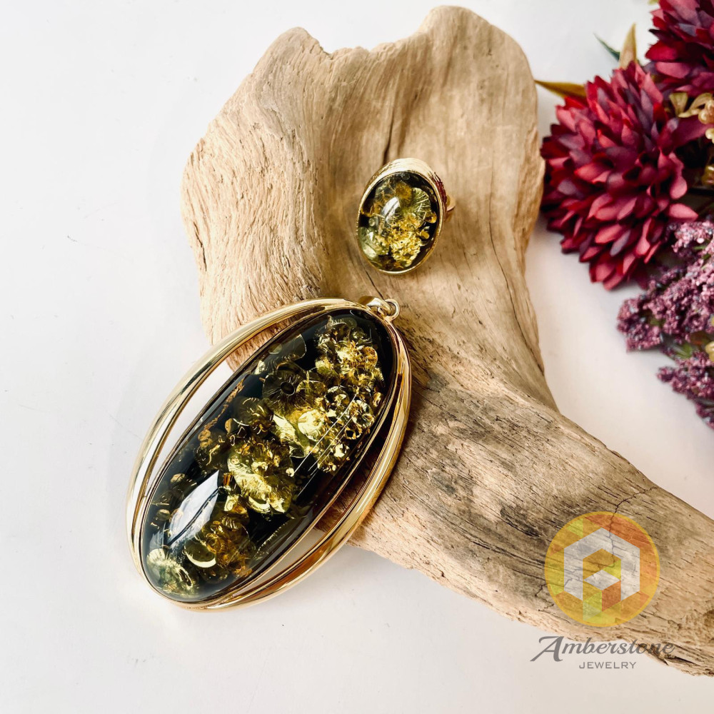 Green Amber Pendant with Inclusions in Gold-Plated Setting – Natural Beauty in a Luxurious Form