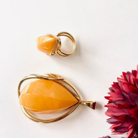 Egg Yolk Natural Baltic Amber Ring