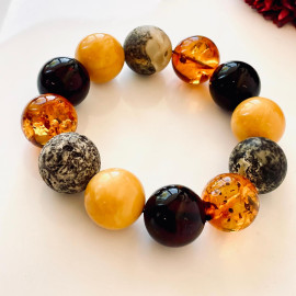 سوار العنبر العتيق: أناقة عتيقة من العنبر الطبيعي الألماني القديم