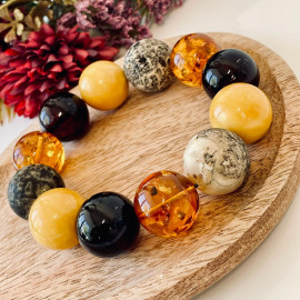 سوار العنبر العتيق: أناقة عتيقة من العنبر الطبيعي الألماني القديم