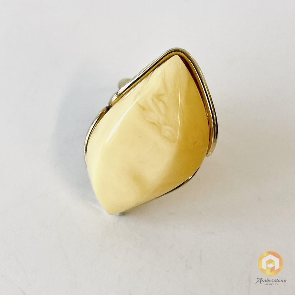Yellow Natural Baltic Amber Ring with Gold-plated 925 Silver
