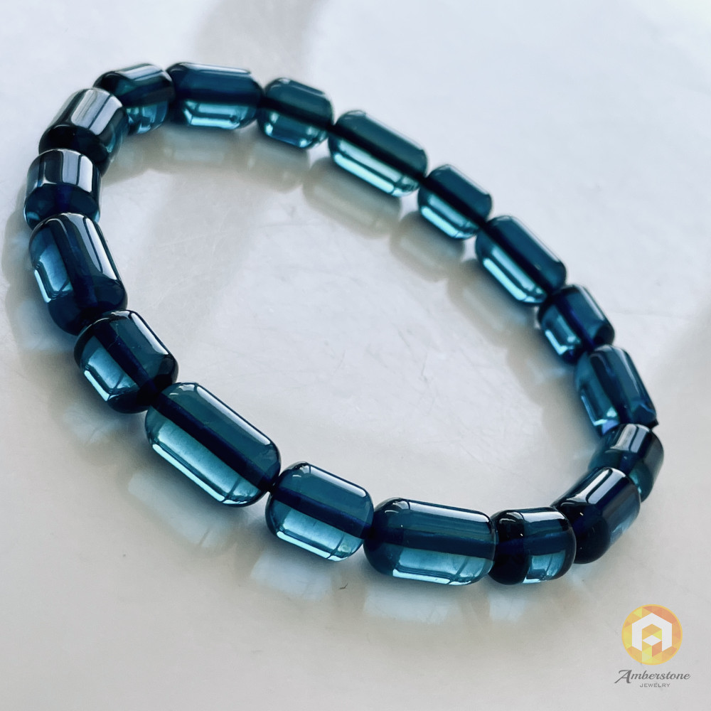 سوار العنبر العتيق: أناقة عتيقة من العنبر الطبيعي الألماني القديم