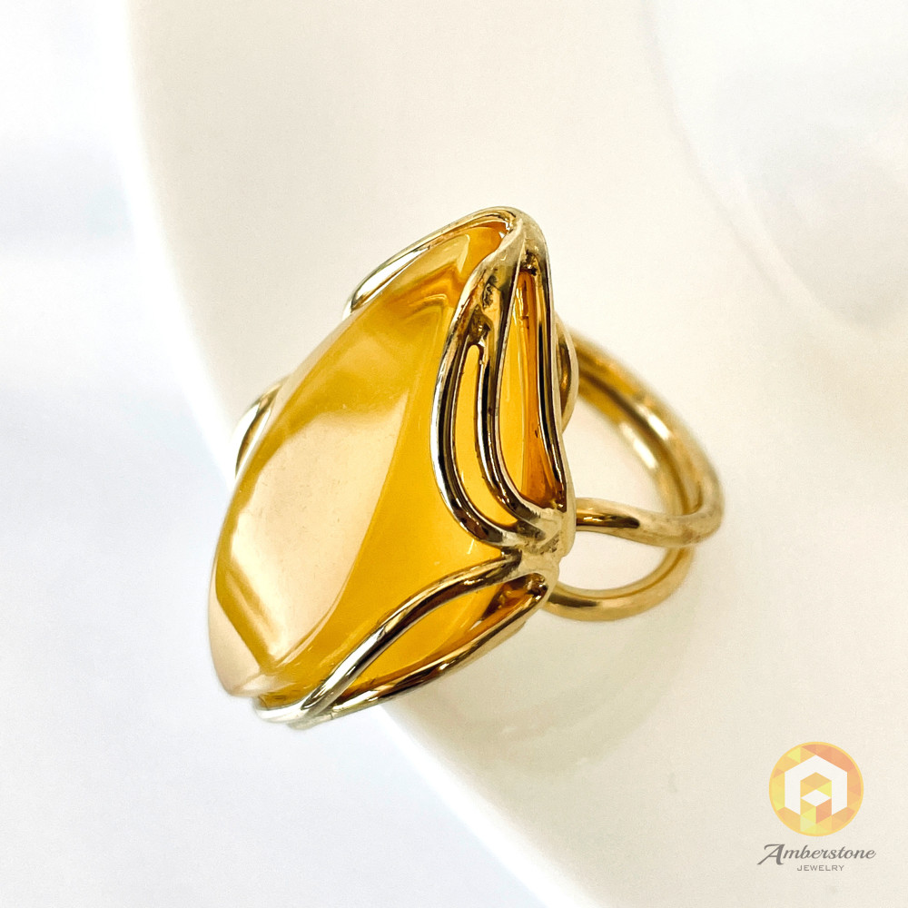 Natural Egg Yolk Baltic Amber Ring with Gold-plated 925 Silver