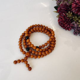 مسبحة صلاة بوذية، عنبر بلطيقي عتيق مع فواصل كرزية، عنبر مالا