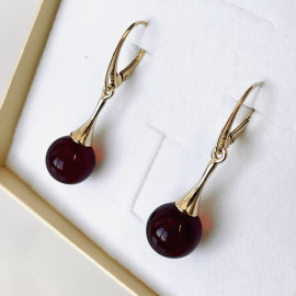 قلادة بسيطة من كهرمان البلطيق كونياك مع فضة مطلية بالذهب عيار 925، مصنوعة يدويًا