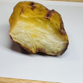 حجر العنبر الخام العنبر الطبيعي