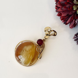 Premium Quality Genuine Baltic Amber Donut Pendant in Yellow Tiger