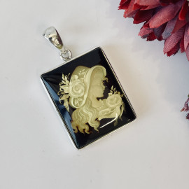 Premium Quality Genuine Baltic Amber Donut Pendant in Yellow Tiger
