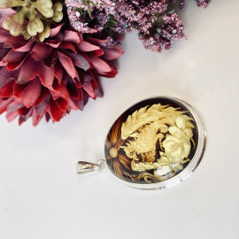 Bird Engraved Baltic Amber Pendant – Hand-Carved Natural Amber in Sterling Silver