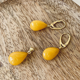 Yellow Baltic Amber Earrings with Pendant, Natural Amber Gold-Plated English Hooks