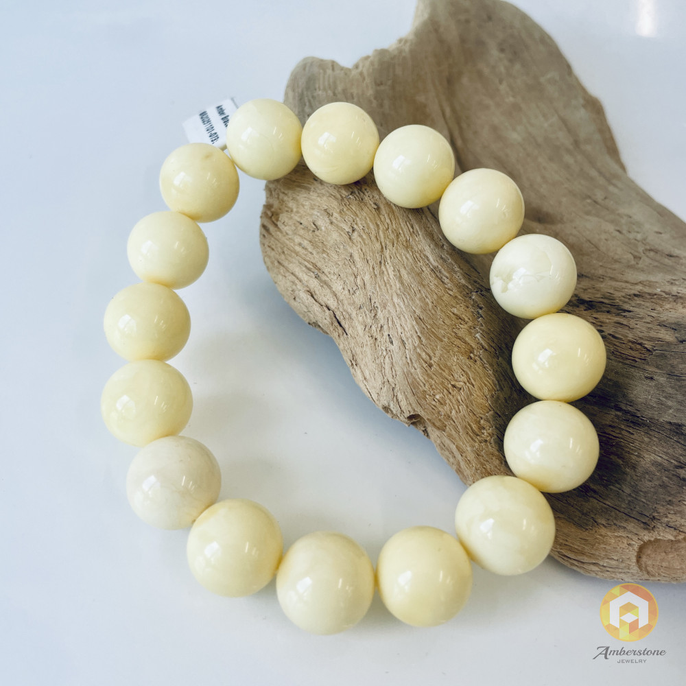 Bracelet made of White Baltic Amber, 13 mm beads