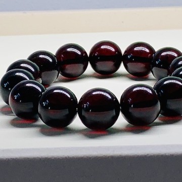 Red Cherry Baltic Amber Bracelet 16mm