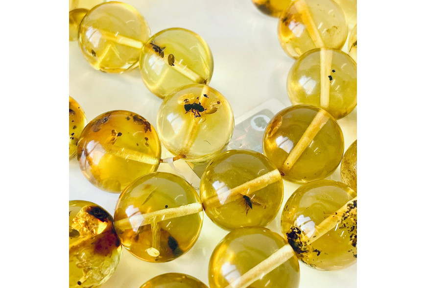 Cognac Amber Bracelet: Where Natural Amber and Timeless Design Combine